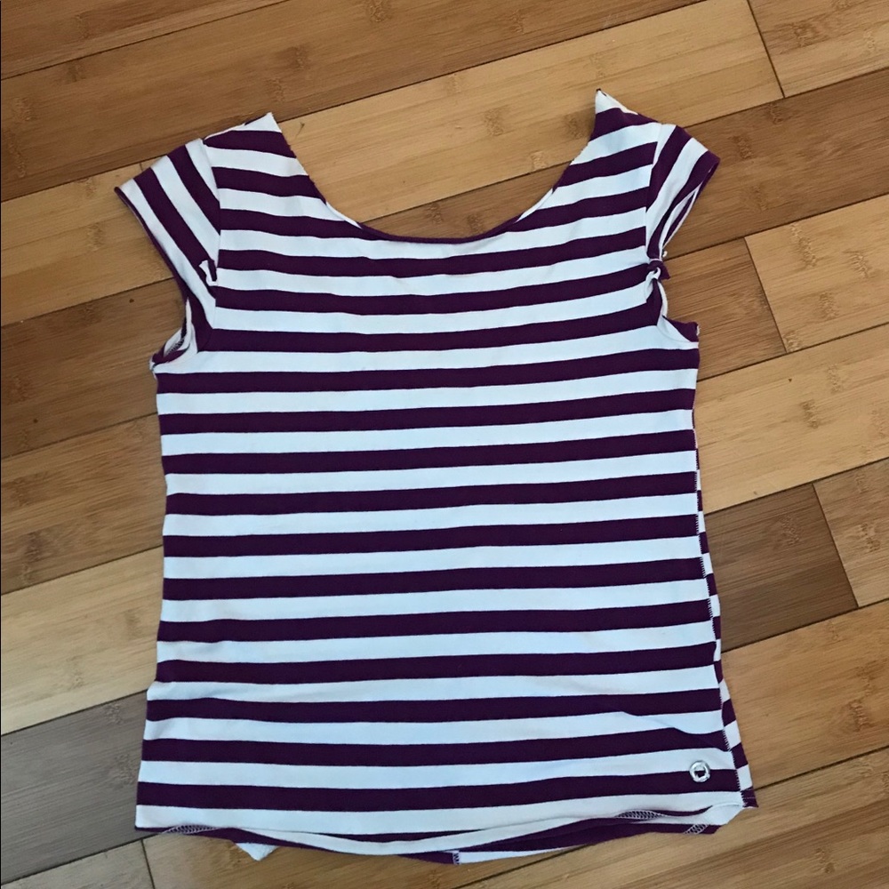 Comfiest stretchy striped t-shirt - small